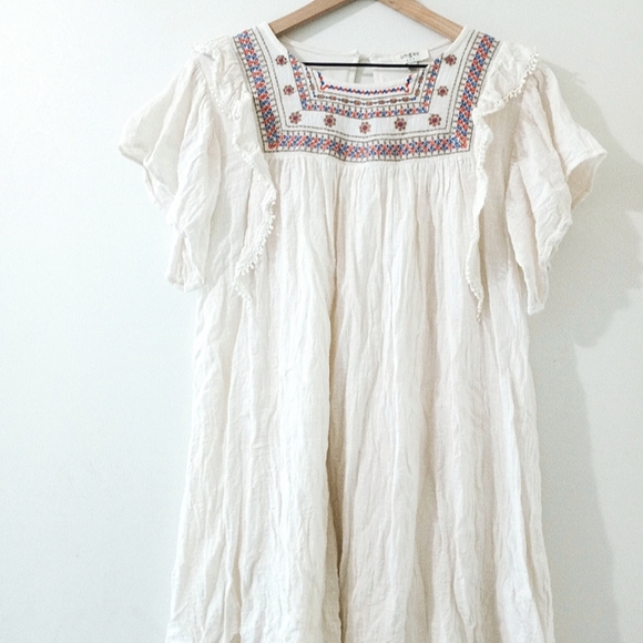 Umgee Dresses & Skirts - anthropologie • umgee boho embroidered ivory linen ruffled babydoll mini dress